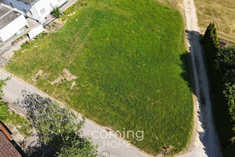 Attractive Building Plot in Aedermannsdorf in a Quiet and Sunny Location (3)