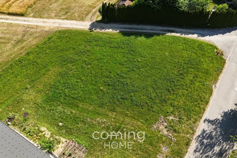 Attractive Building Plot in Aedermannsdorf in a Quiet and Sunny Location (2)