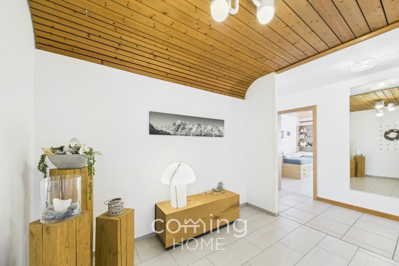 Maison individuelle ensoleillée à Viège-Eyholz - rénovée, avec jardin et beaucoup d'espace (10)