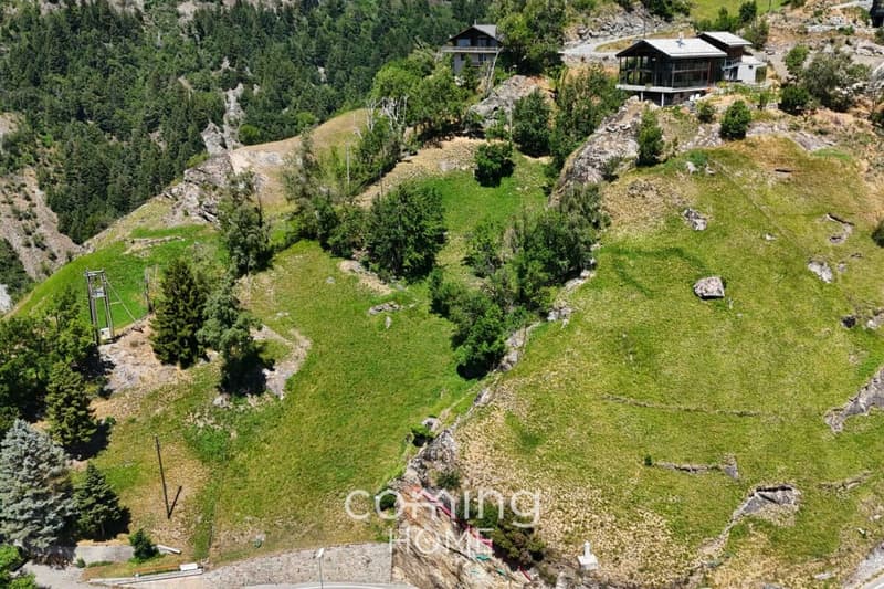 Bauparzelle in Eggerberg - 3'040 m², vollerschlossen, Bergpanorama (1)