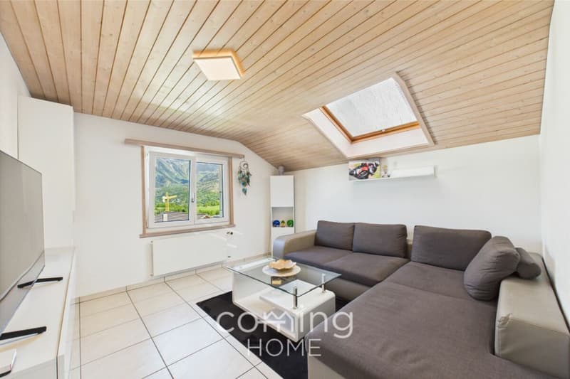 4-Zimmer-Dachwohnung in Ried-Brig - Renoviert, sonnig, mit Bergsicht (2)