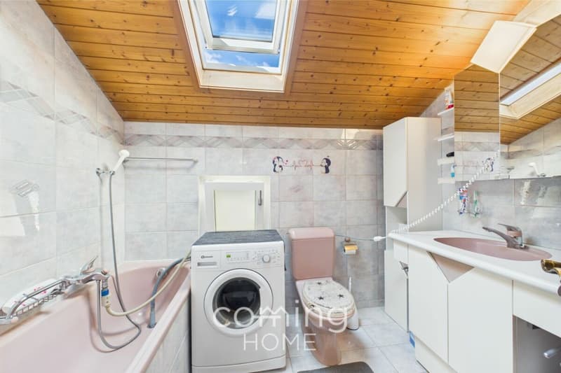 4-Zimmer-Dachwohnung in Ried-Brig - Renoviert, sonnig, mit Bergsicht (7)