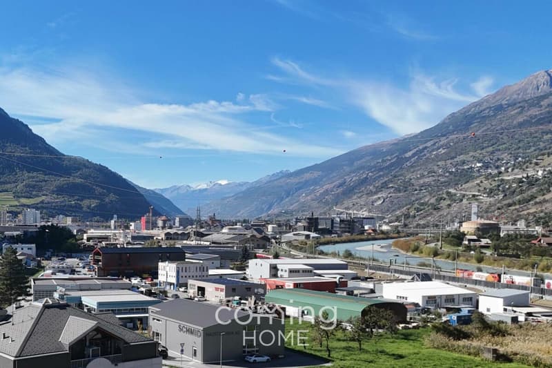 Modernisiertes Einfamilienhaus mit sonnigem Garten in Visp Eyholz (15)