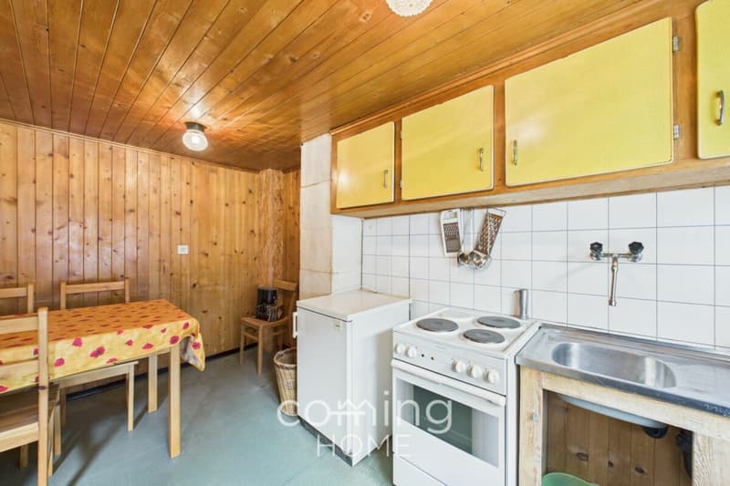 3.5-Zimmer-Wohnung in Saas-Balen ? Zweitwohnsitz zugelassen, Renovationspotenzial, Parkplatz inklusive (2)