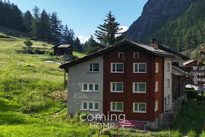 3.5-Zimmer-Wohnung in Saas-Balen ? Zweitwohnsitz zugelassen, Renovationspotenzial, Parkplatz inklusive (1)
