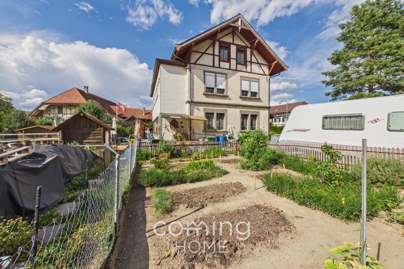 Investitionsobjekt mit Charakter - Zweifamilienhaus in ruhiger Dorflage Thörigen (2)