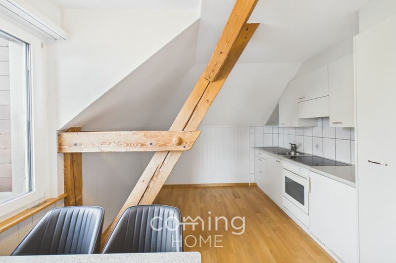 Gepflegte 1.5 Zimmer Dachwohnung in Madiswil - ruhig gelegen und sofort bezugsbereit (4)