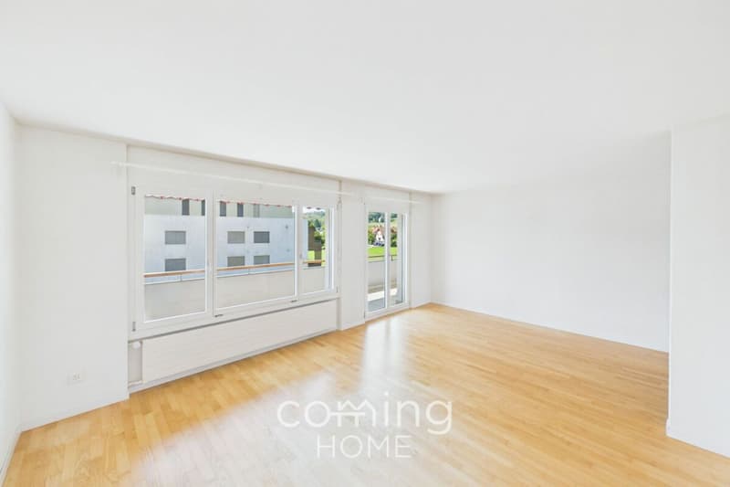 Modernisierte 4.5 Zimmerwohnung in Riedholz mit Bergsicht und Balkon (4)