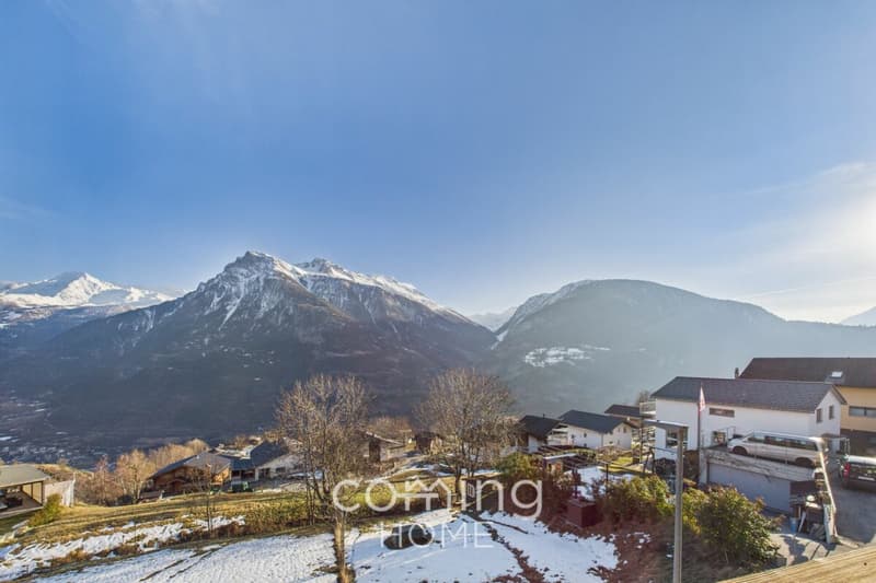 Wohnen und bauen in Mund - 5.5-Zimmer-Chalet mit Garten und vier W2-Bauparzellen (13)