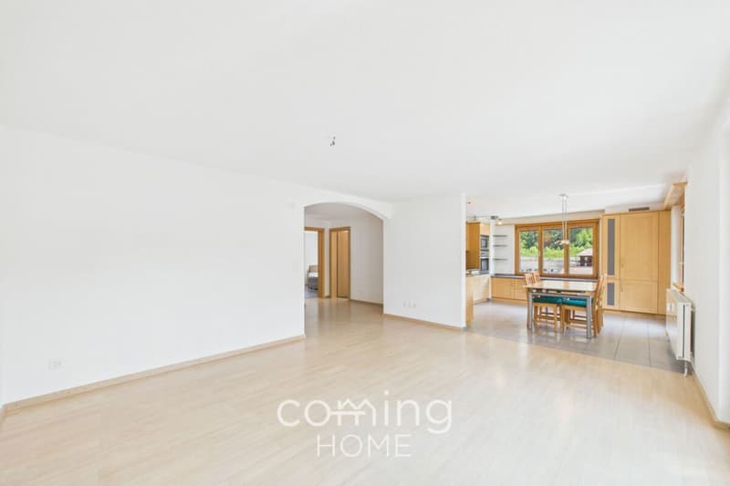 Panoramablick und viel Platz - 5.5-Zimmer-Wohnung in sonnigem Saas-Grund (3)