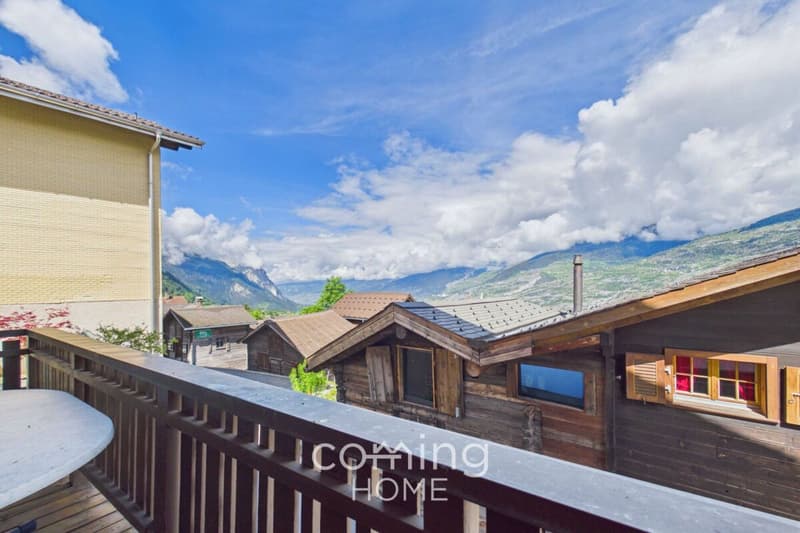Wohnen und bauen in Ergisch - Chalet mit Bauland und sonniger Aussichtslage (8)
