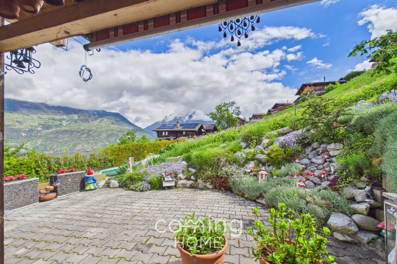 Wohnen und bauen in Ergisch - Chalet mit Bauland und sonniger Aussichtslage (7)