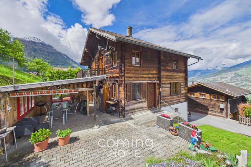 Wohnen und bauen in Ergisch - Chalet mit Bauland und sonniger Aussichtslage (6)