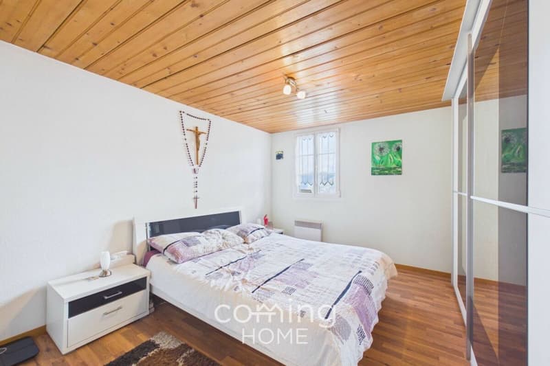 Wohnen und bauen in Ergisch - Chalet mit Bauland und sonniger Aussichtslage (10)