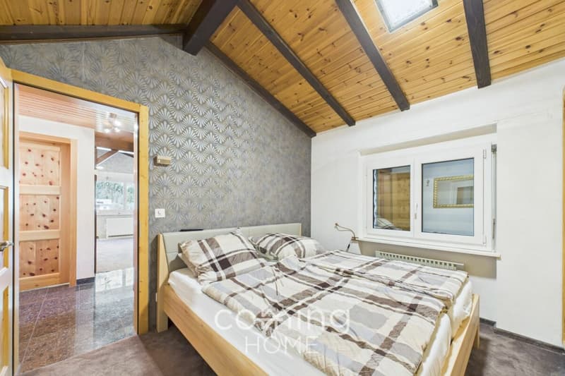 Abends am Cheminée, morgens mit Bergblick - 2.5-Zimmer-Wohnung in Saas-Grund (8)
