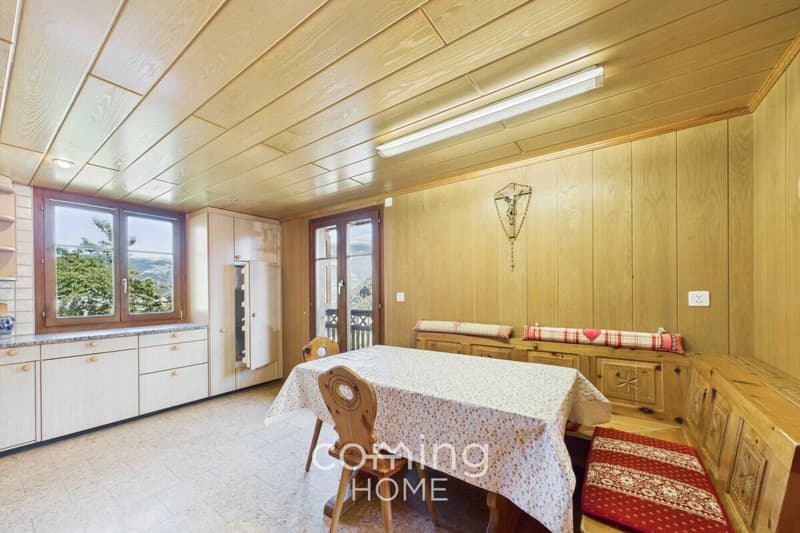 Charmante 3.5 Zimmerwohnung im Walliser Chalet in Embd - Bergsicht und Zweitwohnsitz (3)