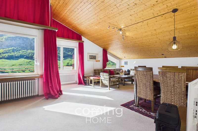 Sonnige 2.5 Zimmer-Dachwohnung in Leukerbad mit Bergsicht (2)