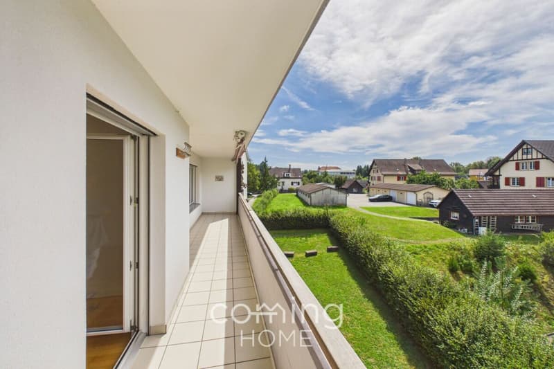 Modernisierte 4.5 Zimmerwohnung in Riedholz mit Bergsicht und Balkon (12)