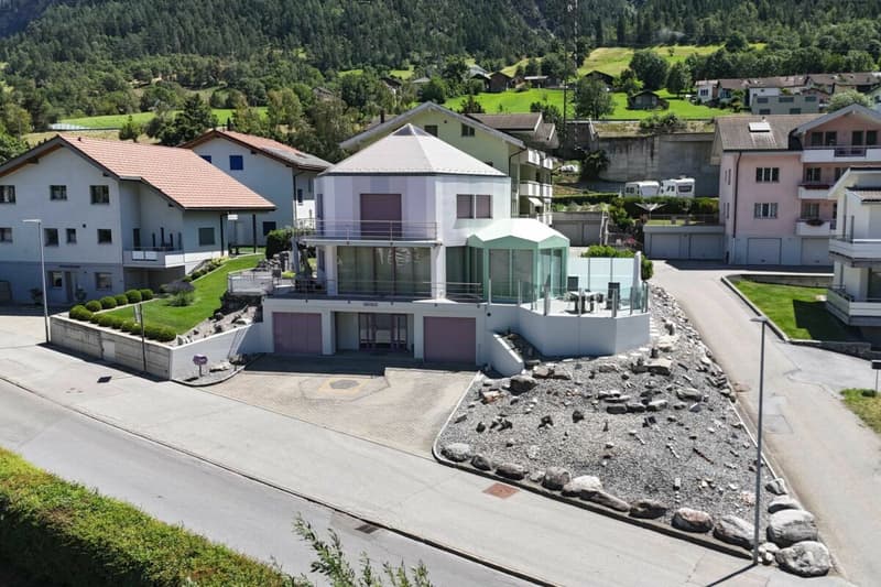 Aussergewöhnliches Einfamilienhaus in Brig Glis - architektonisch markant, sonnig gelegen und umfassend renoviert (21)
