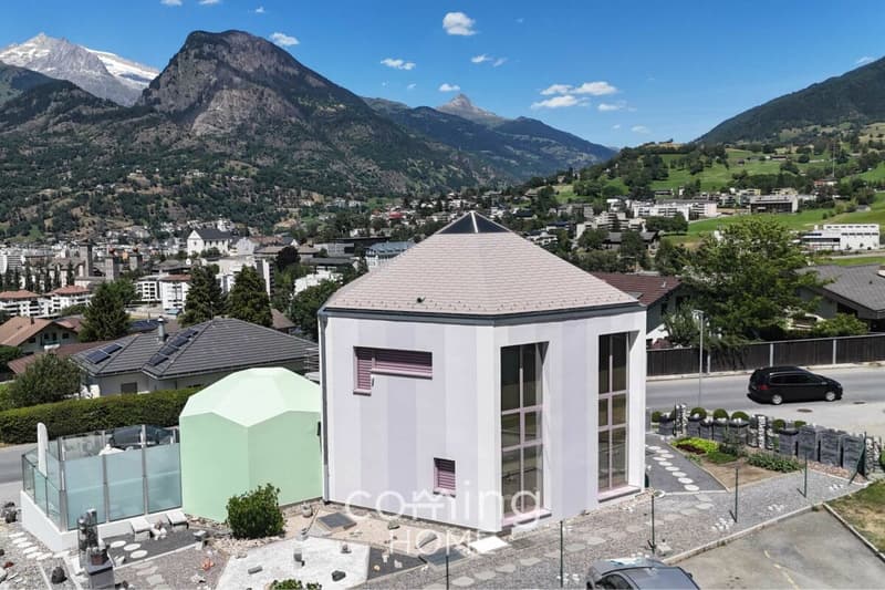 Aussergewöhnliches Einfamilienhaus in Brig Glis - architektonisch markant, sonnig gelegen und umfassend renoviert (7)