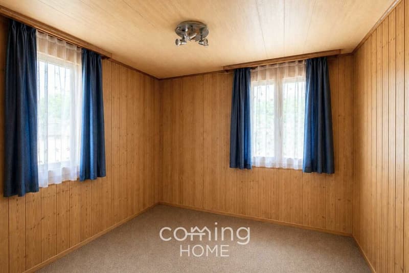Charmantes Bergdomizil: Sonnige 4.5-Zimmer-Wohnung mit 2 Balkonen in Eischoll (9)