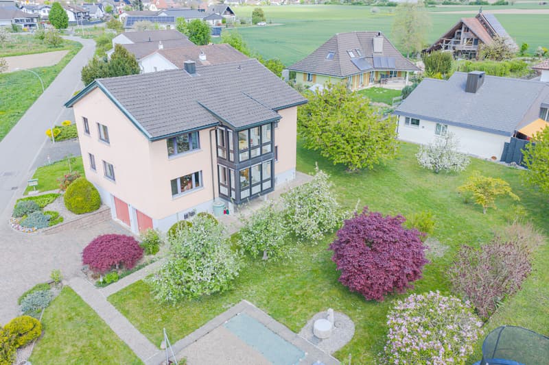 Living with a wide view - well-maintained two-family house in a green area (12)