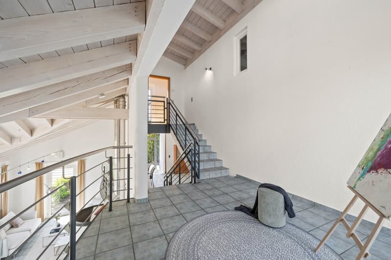 Architektenhaus mit Pool und 2 Garagen (10)