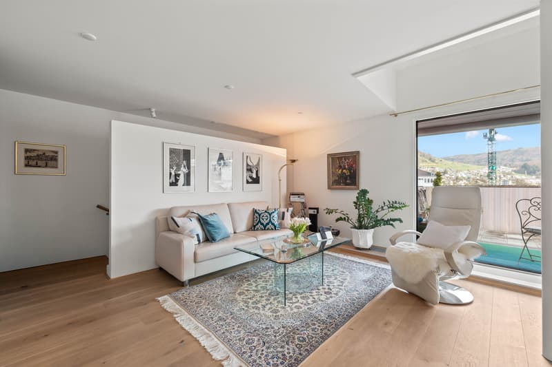 Fully rented residential and commercial property with attractive returns (11)