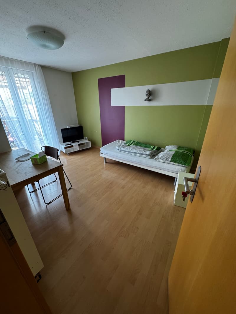 WG - Zimmer in Zug mit Balkon zu vermieten (1)