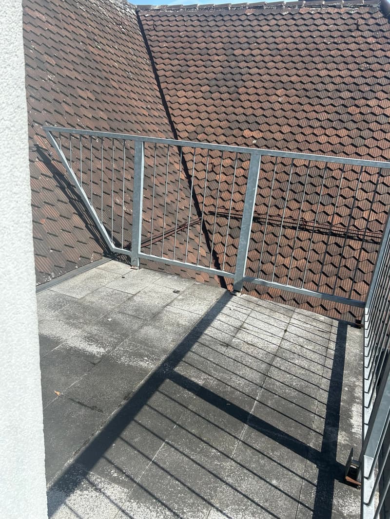 WG-Zimmer mit privater Terrasse im Dachgeschoss (12)
