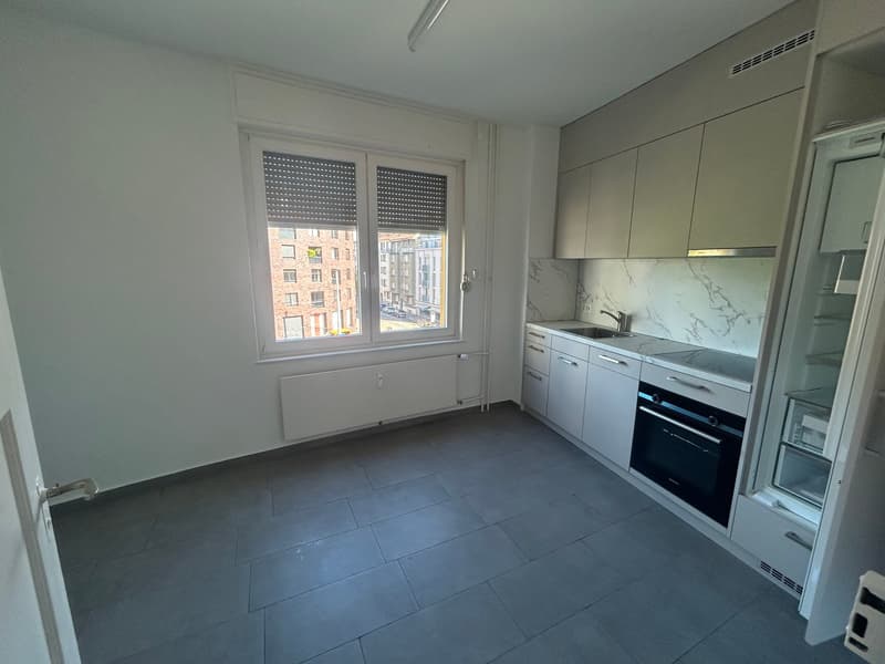 Frisch sanierte 2 Zimmer Wohnung zu vermieten (4)