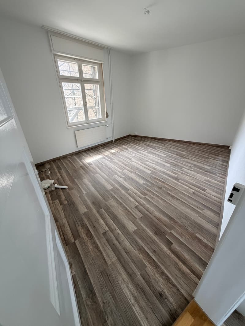Frisch sanierte 2 Zimmer Wohnung zu vermieten (7)