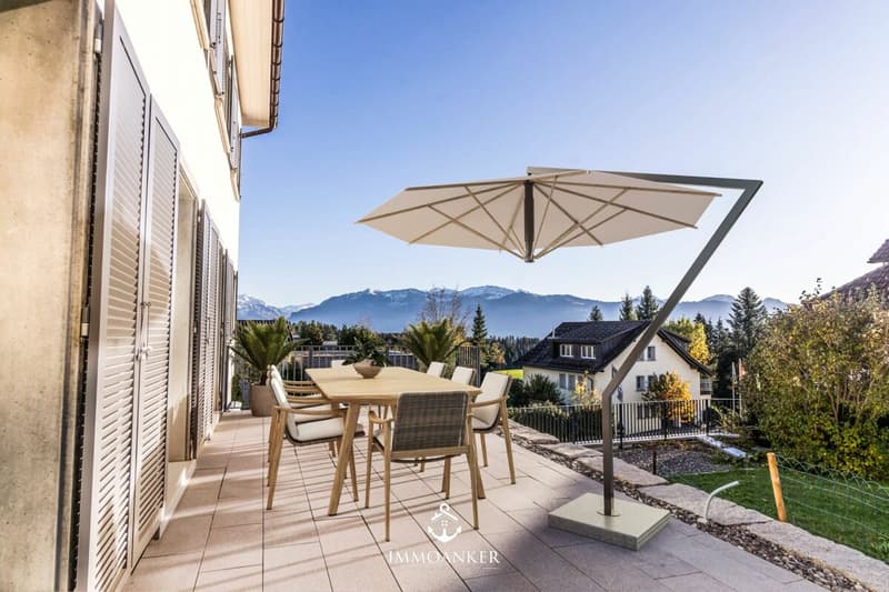 Südhang Traumwohnung mit atemberaubendem Berg- und Terrassen-Panorama (2)