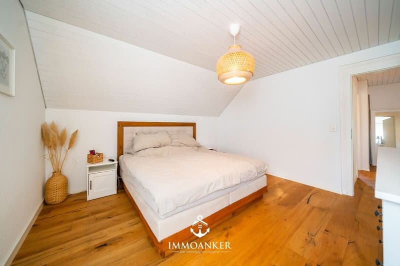 Familienfreundlich. Hell. Zentral 5.5 Zimmer Einfamilienhaus in Oberuzwil (8)