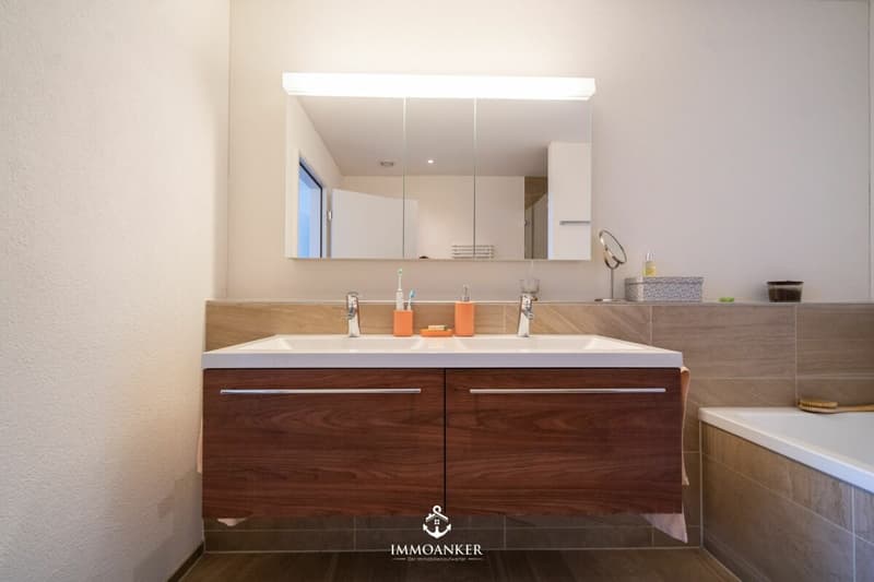 Appartement exclusif 4.5 pièces avec vue panoramique, terrasse et norme Minergie à Dübendorf (11)