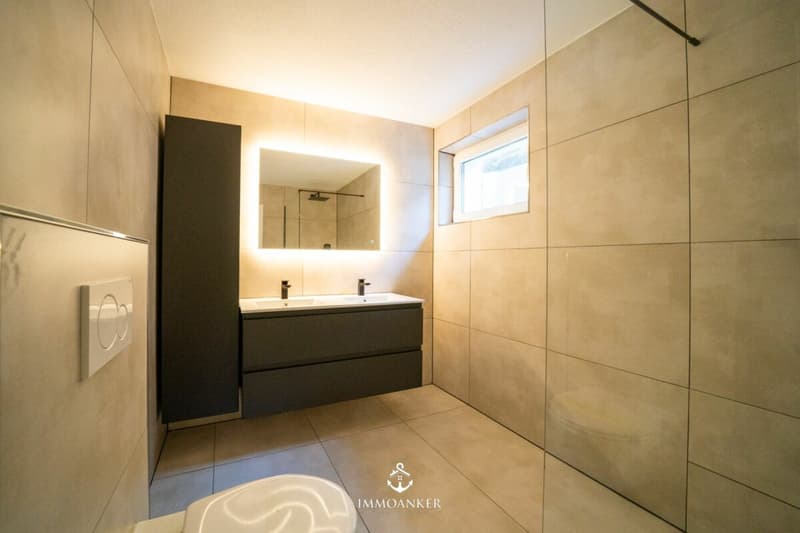 Spacious 8-room single-family house with annex and modern renovation in Hägendorf (8)