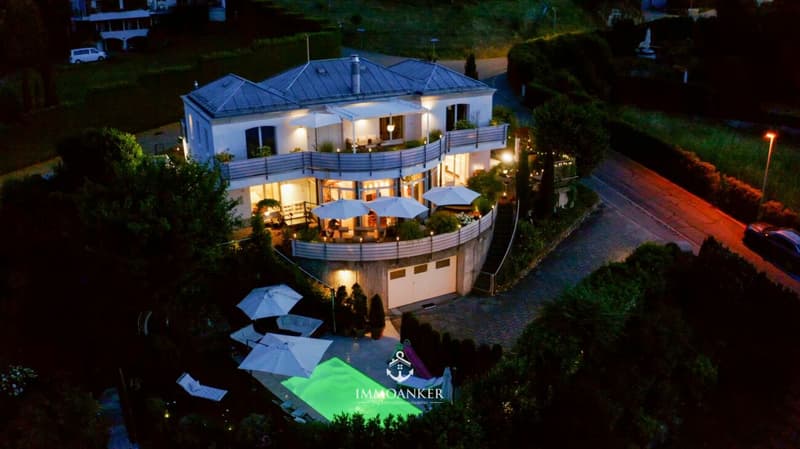 Votre refuge personnel : la maison unifamiliale exclusive de 9,5 pièces avec vue sur le lac et piscine à Richterswil (3)