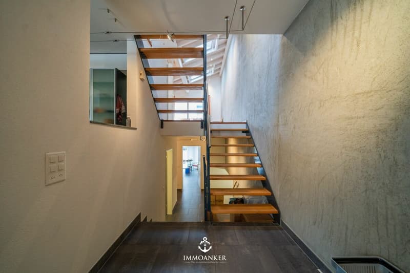 Casa a schiera architettonica con spazio, luce e privacy a Gockhausen (8)
