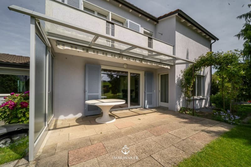 Charmantes 7-Zimmer-Einfamilienhaus mit Garten, Terrasse und Einliegerpotenzial in Uzwil (10)
