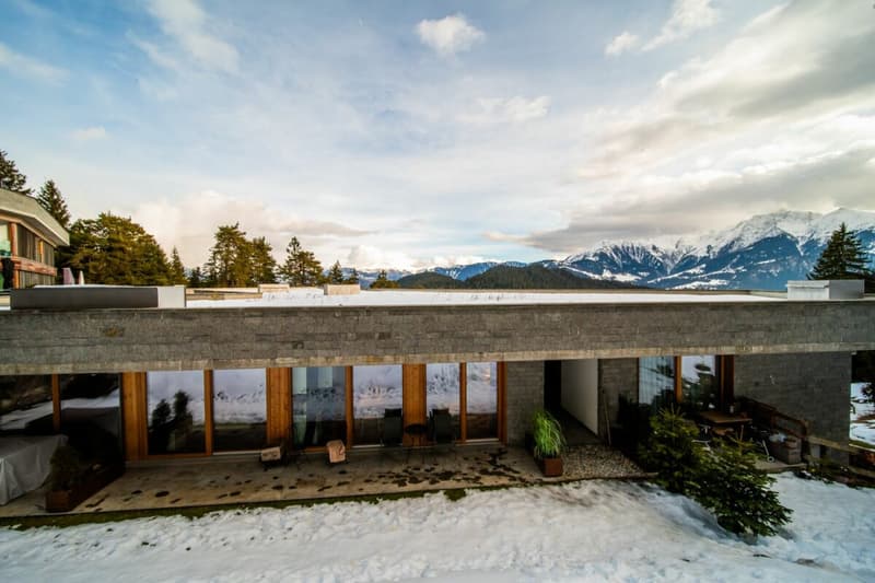 Modern 2.5-room terrace apartment with 20 m² terrace in Laax (8)