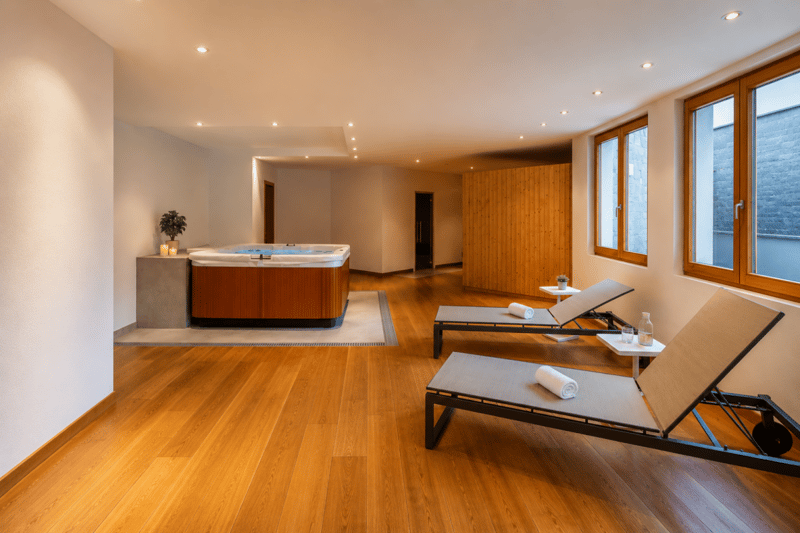 Moderne 2.5-Zimmer-Terrassenwohnung mit 20 m² Terrasse in Laax (13)