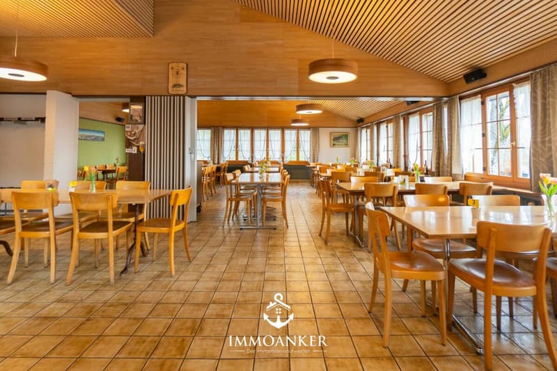Ristorante di successo con appartamento di 4,5 locali e molto spazio circostante sulla pendice sud (4)