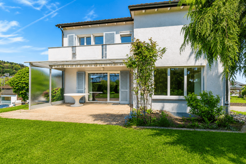 Charming 7-room single-family house with garden, terrace, and potential for an annex in Uzwil (6)