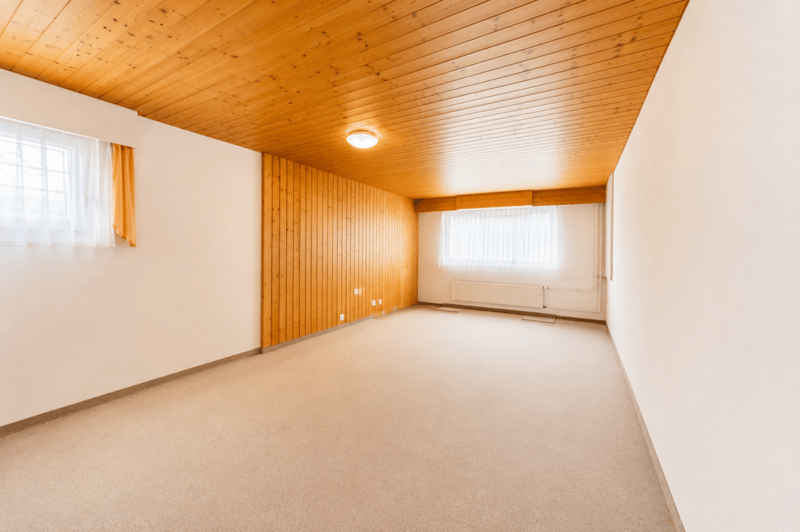Charming 7-room single-family house with garden, terrace, and potential for an annex in Uzwil (18)