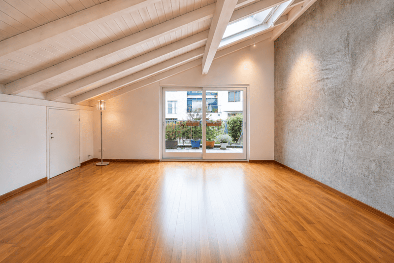 Casa a schiera architettonica con spazio, luce e privacy a Gockhausen (9)