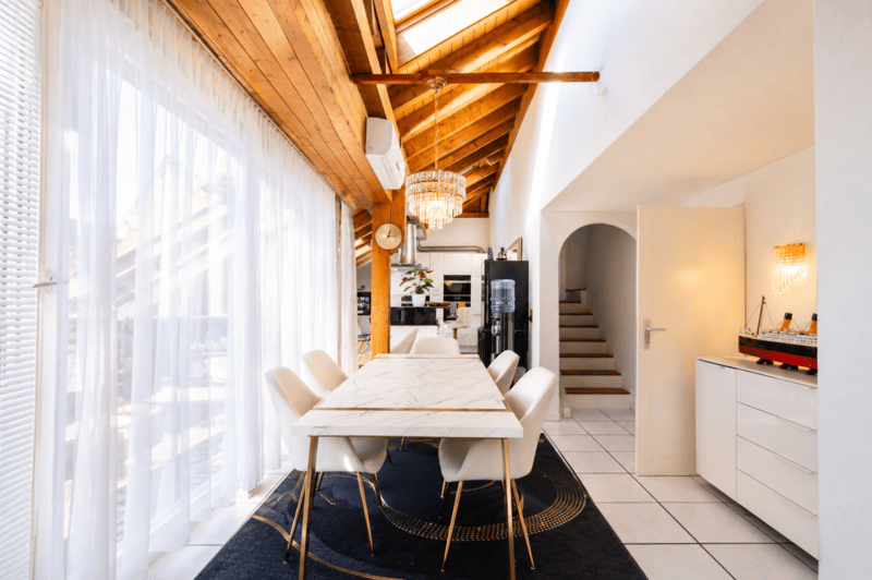 Exclusive 6.5-room attic apartment with lift directly into the apartment - Seepark Altendorf (6)