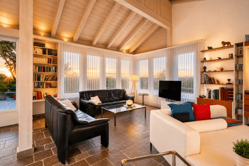Spacious 6.5-room single-family house with a lot of land and development potential in Dänikon (17)