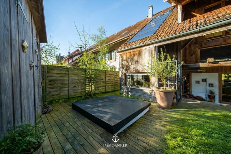 Charming 7-room semi-detached house with 220 m² living space in Rickenbach ZH (12)
