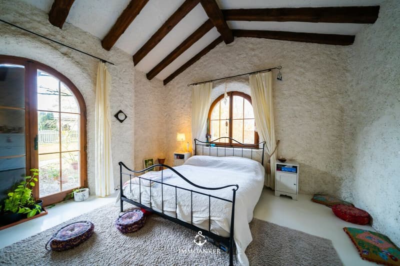 Spacious single-family house with pool, spaciousness and plenty of privacy in Studen (6)