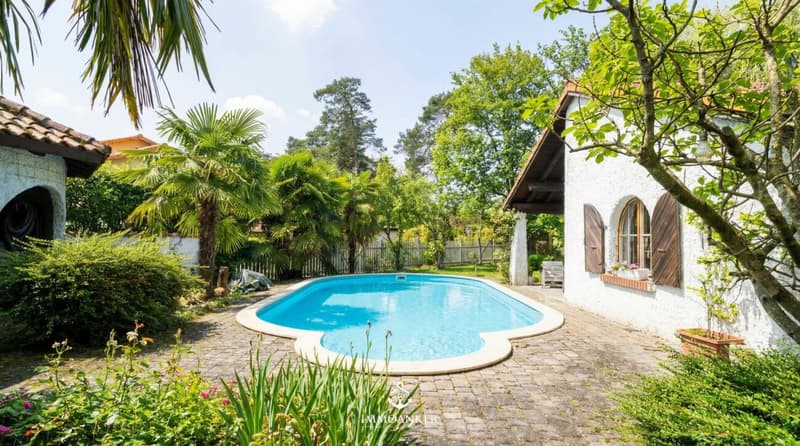 Spacious single-family house with pool, spaciousness and plenty of privacy in Studen (3)